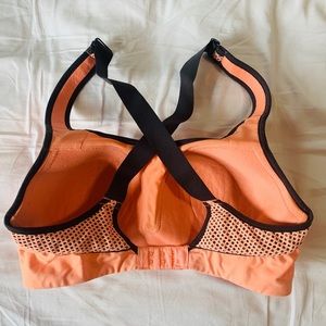 Victoria’s Secret Sport VSX peach crossback bra